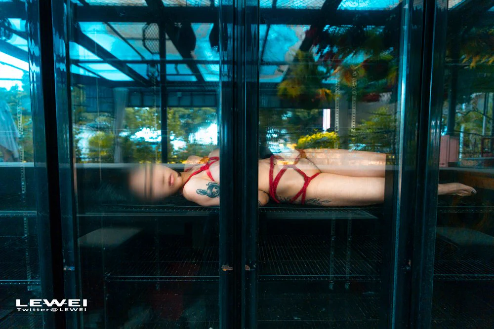 小寒(1)～#广州约拍 #废墟约拍各类主题创作拍摄欢迎私我约拍～投稿：@Fengsiyuan@wqganenshi_ https://t.co/yxZfGW3Ifu