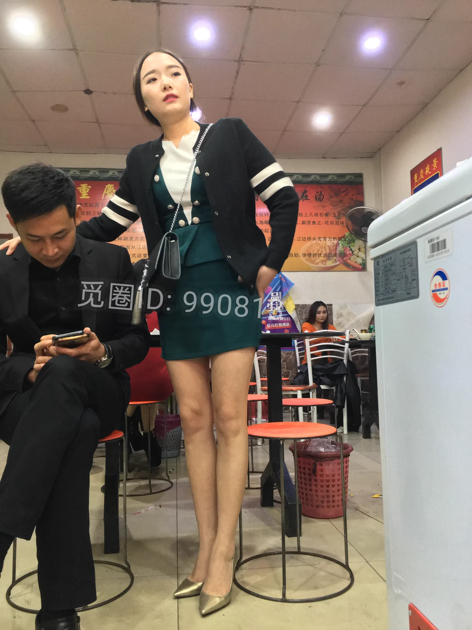 制服女友下班回来了 https://t.co/H5uLDS0IVv