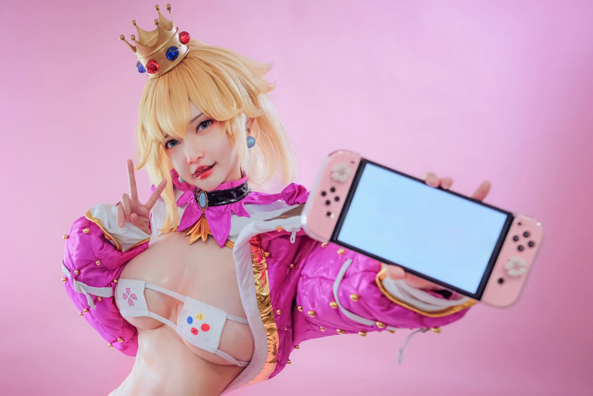Let's play games together until? 🎮👀🎀Or do you want to play something else? 😈#PeachPrincess https://t.co/YsTEHTaYiJ