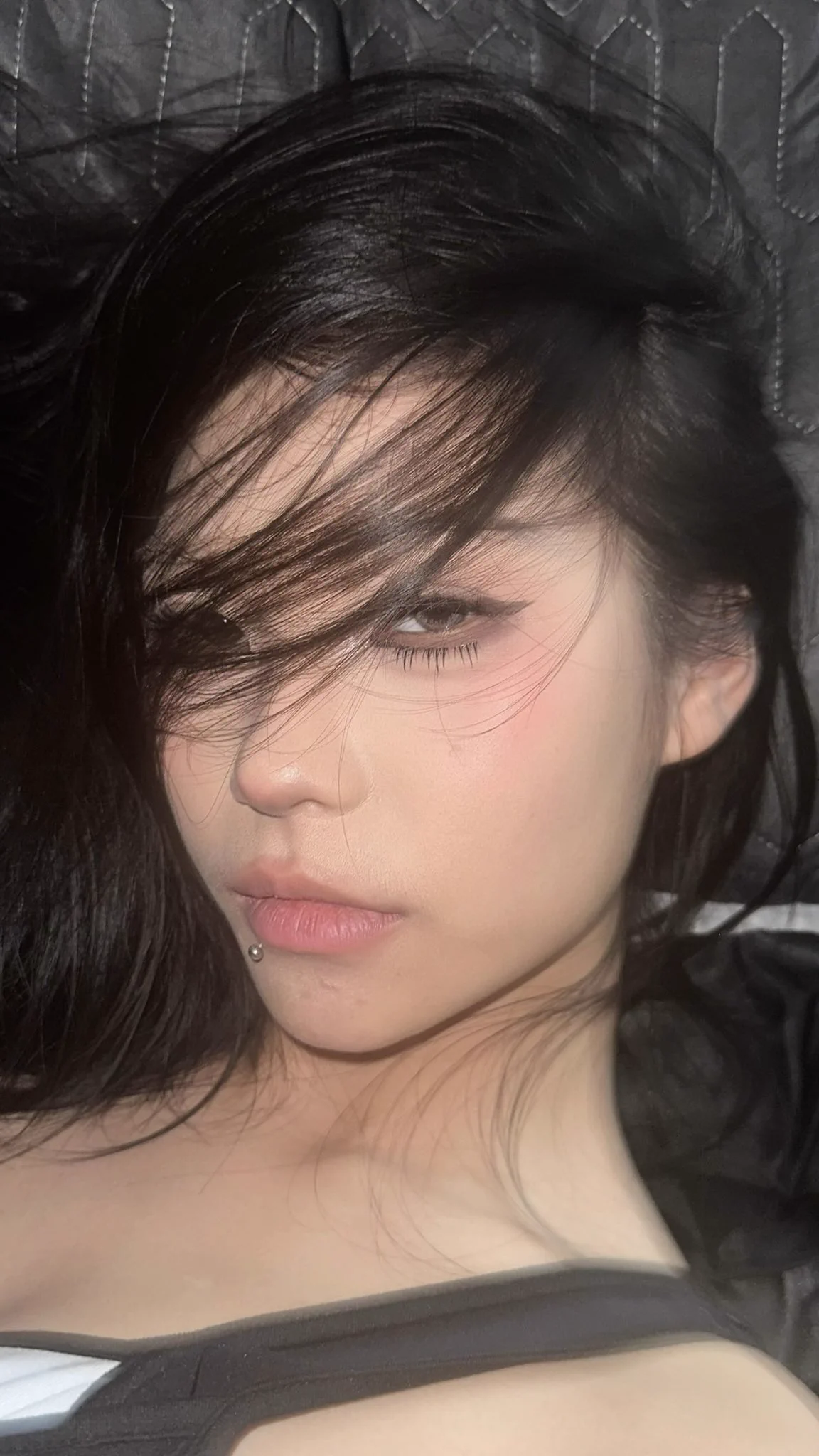 房屋著火我拍照 天塌下來我睡覺 https://t.co/pBAGPbRtRX