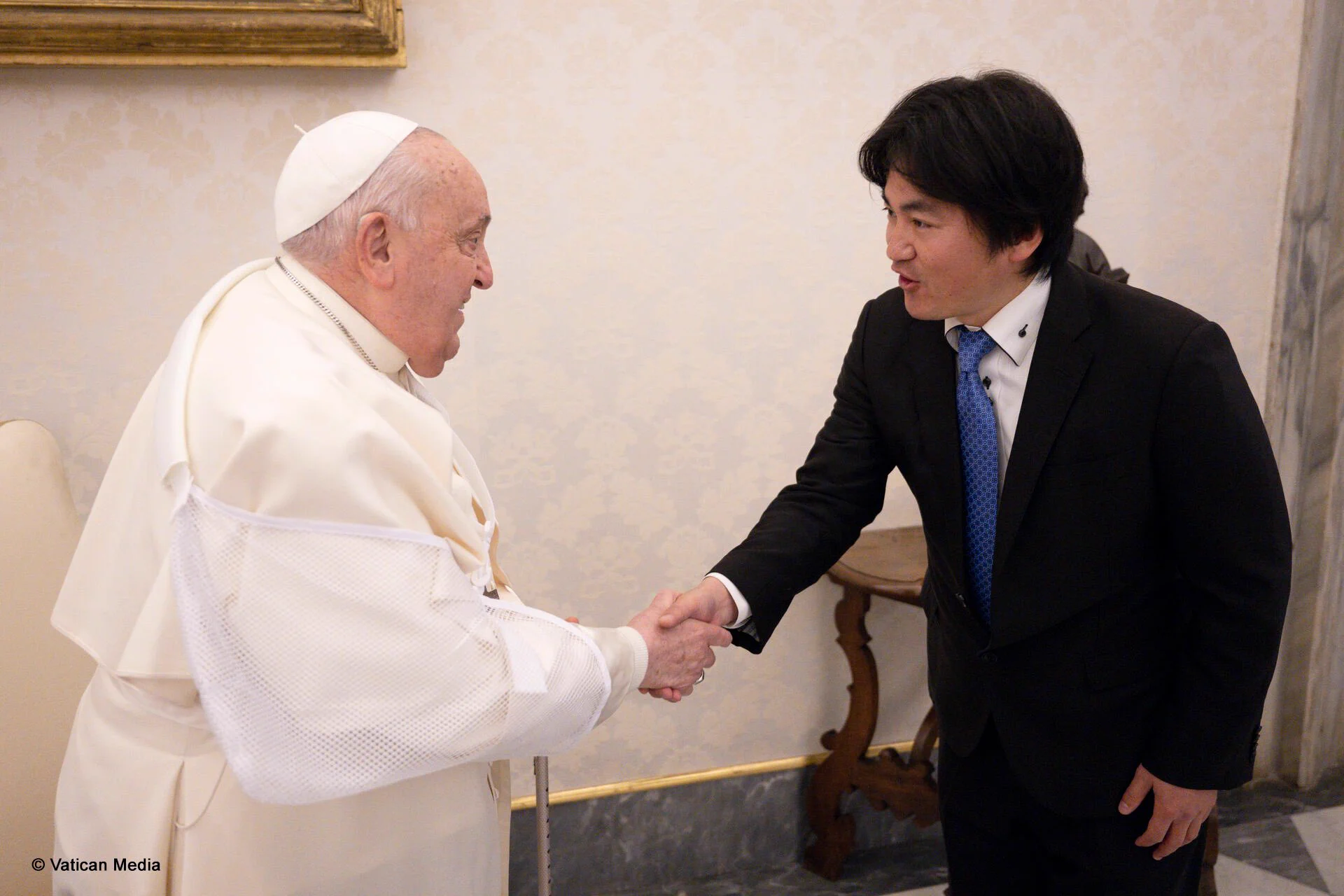 It was a profound honor to meet His Holiness Pope Francis (@Pontifex) during a private audience at his residence in the Vatican 🇻🇦. My wife, a proud Colombian, and I cherished the meaningful conversations we shared with him. To make the moment even more special, the meeting coincided with my wife’s birthday—a memory we will treasure forever.