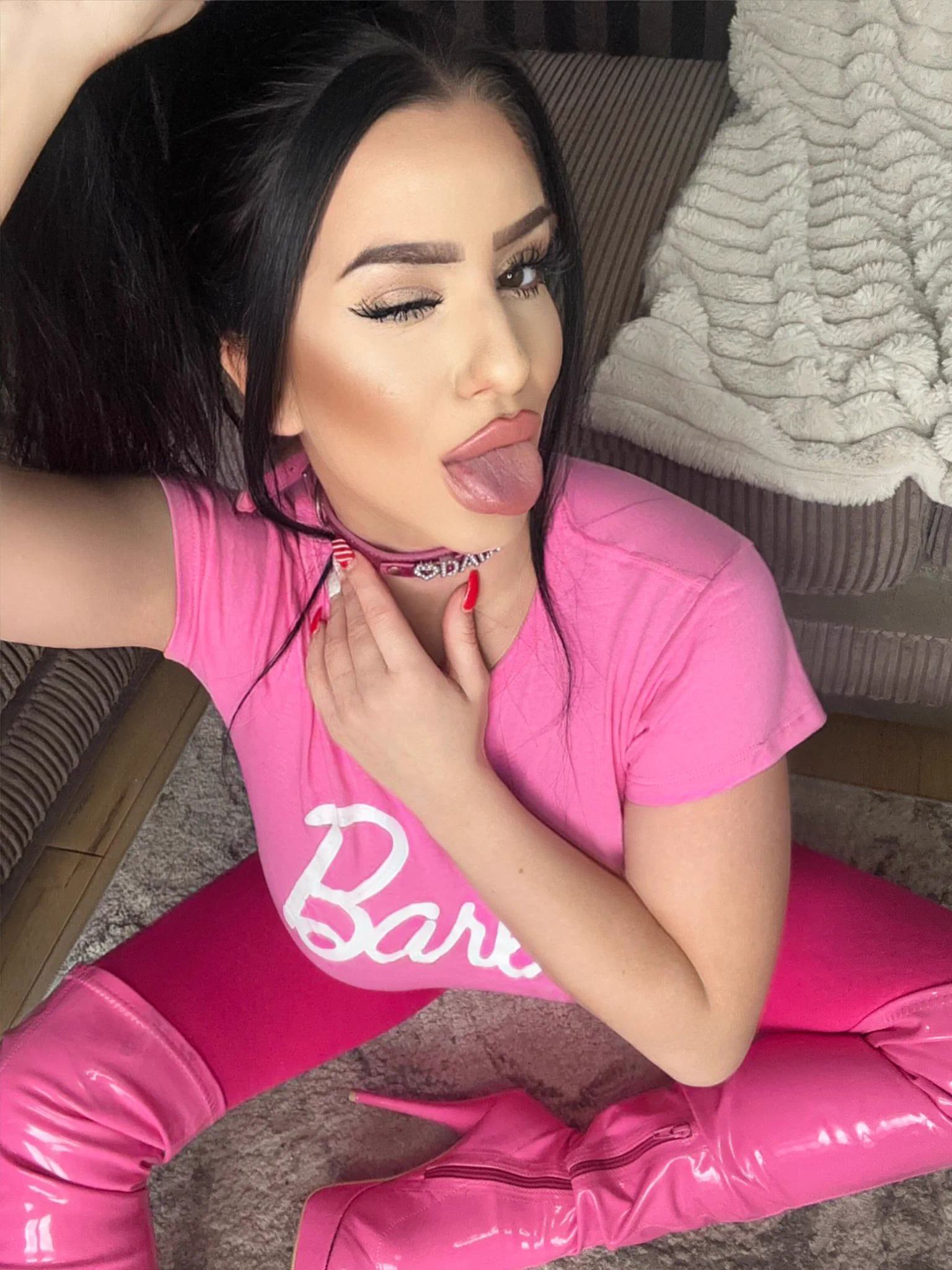 Choke me daddy? https://t.co/iw9cFGyGHh