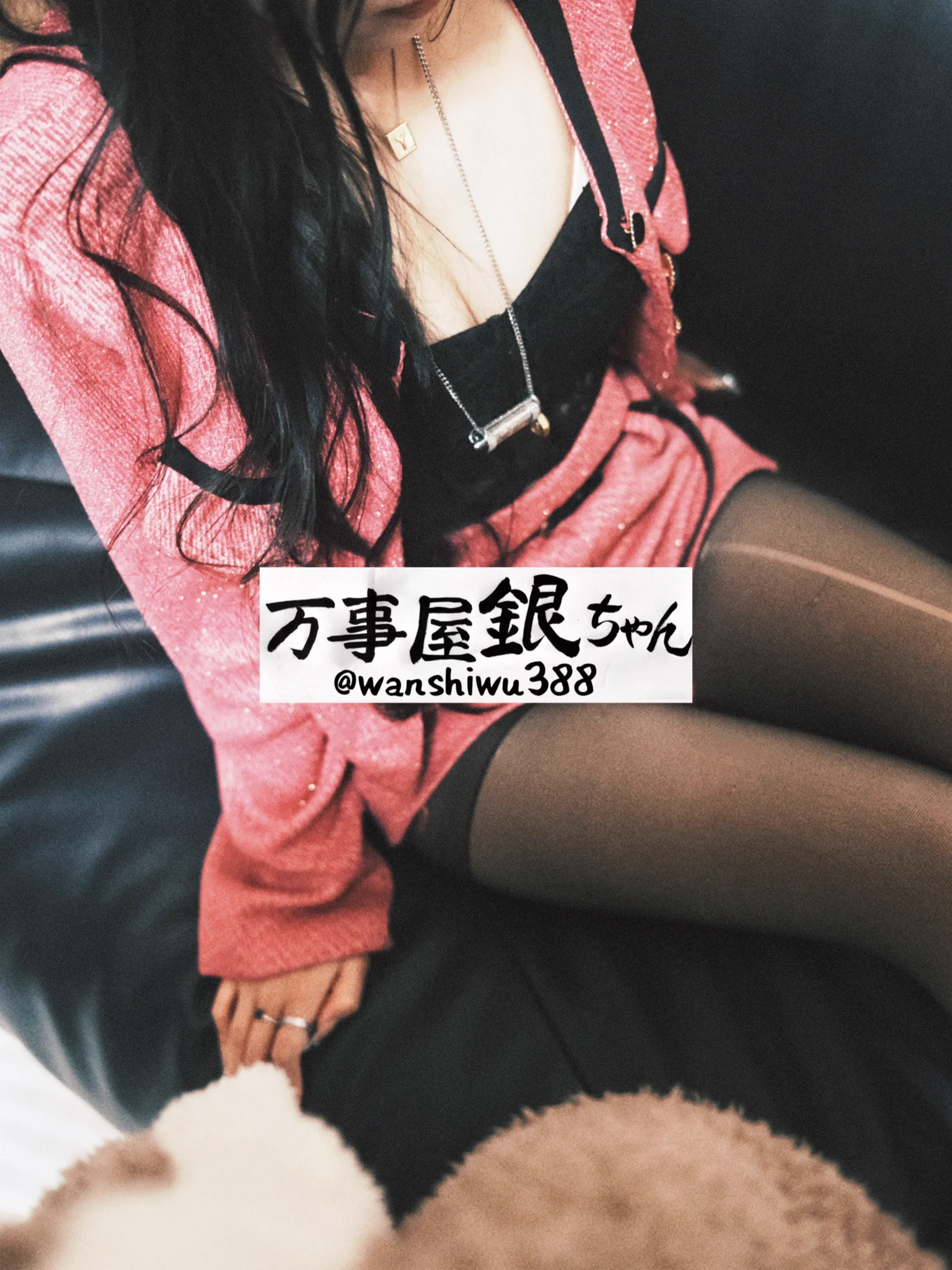 奇艳物语第40期《反差女大琪琪》，平日里我常常跟朋友关于某个姑娘是不是骚货进行讨论。我觉得如果一个女生你第一眼看她，觉得她一定被很多人操过，并且随时准备好被新人操，那她就是个骚货。这是一种气质，没有具体表现。但从琪琪进门到坐下一共用了十五秒，在这十五秒我可以清楚感受到，她就是个骚货 https://t.co/KwVuB3n2kj