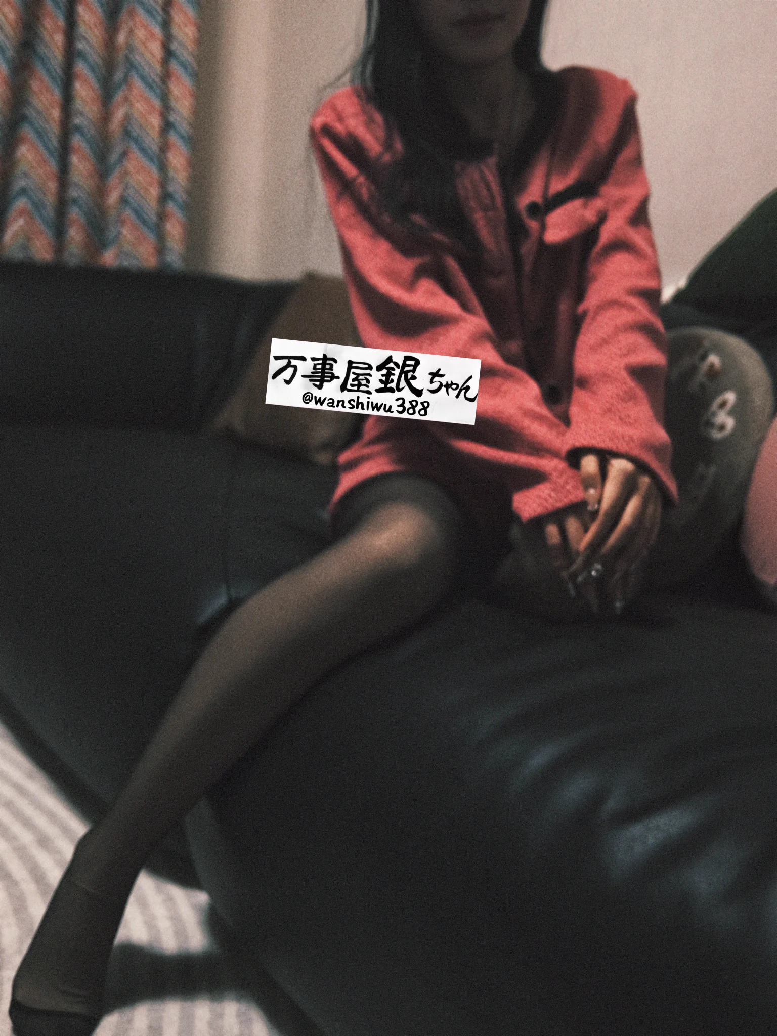 奇艳物语第40期《反差女大琪琪》，平日里我常常跟朋友关于某个姑娘是不是骚货进行讨论。我觉得如果一个女生你第一眼看她，觉得她一定被很多人操过，并且随时准备好被新人操，那她就是个骚货。这是一种气质，没有具体表现。但从琪琪进门到坐下一共用了十五秒，在这十五秒我可以清楚感受到，她就是个骚货 https://t.co/KwVuB3n2kj