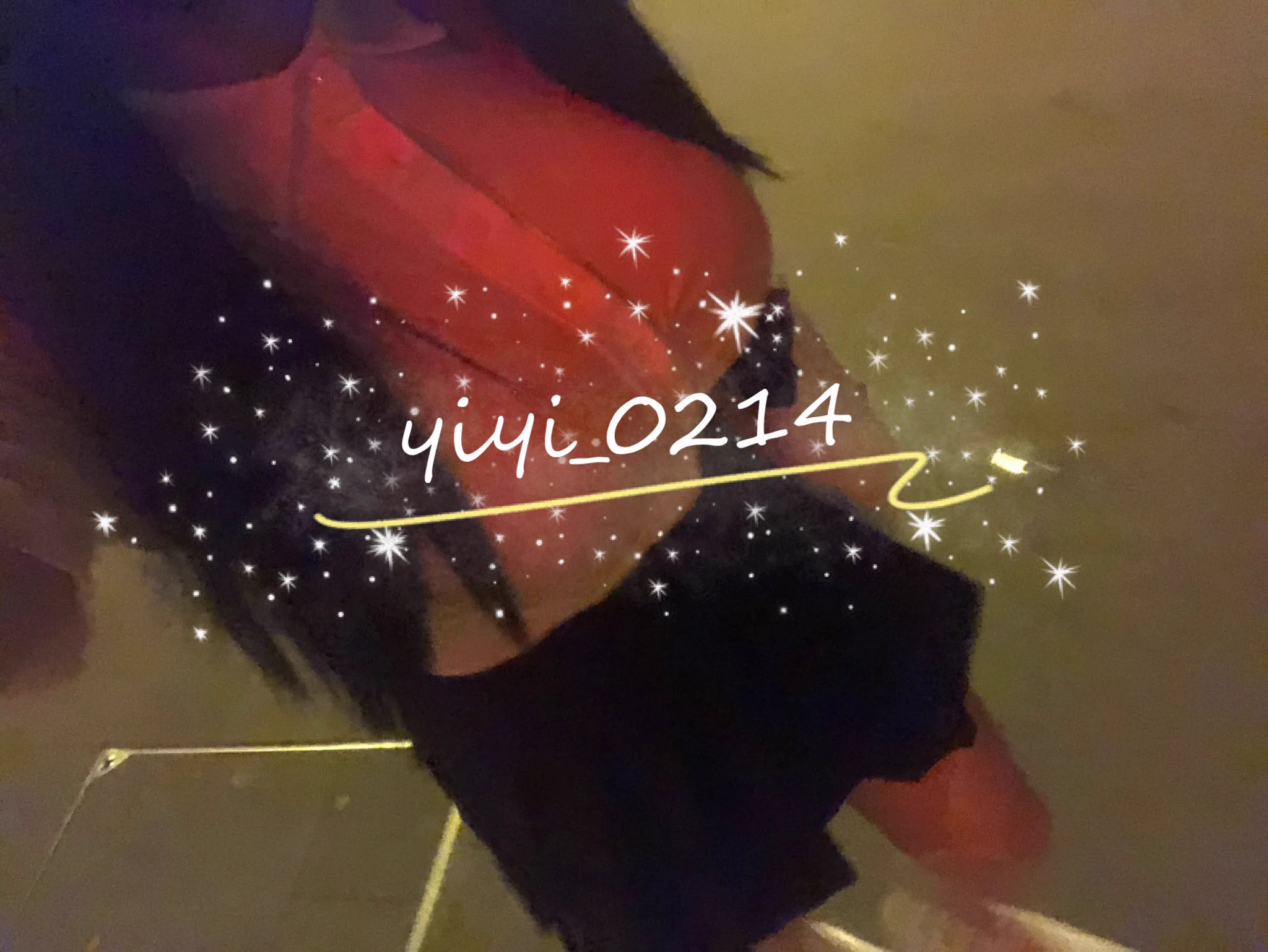 清清相册 但是怎么只能发4张！！😡😡😡 https://t.co/6811VEoy6b