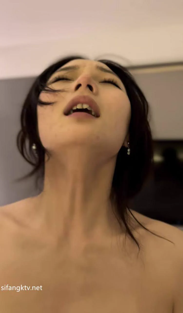母狗做爱自拍，吞精液口活很到位，深喉女上位 表情很骚 专注露脸口交口爱视频，进主页电报群投稿💌：@SexytoBaby@SexytoLady@SexytoDoll@SexytoGirl https://t.co/9OlCattTEq