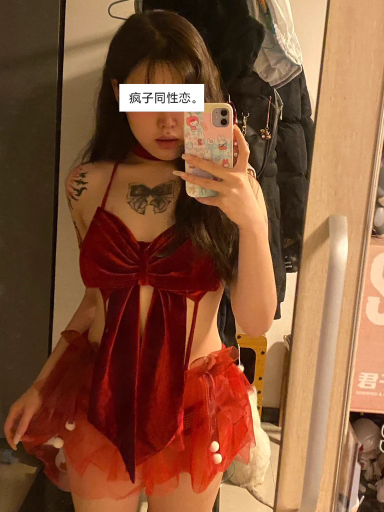 其实被女人扇巴掌的时候，首先飘过来的是香气，然后才是巴掌。当香气充盈着你鼻腔的那一瞬间，脸上火辣辣的感觉已经不是疼了，是爽 #les #女同性恋谢谢：@Daguidiyi @Fojiangnice @DaFoer_ https://t.co/2usoNGXcUR
