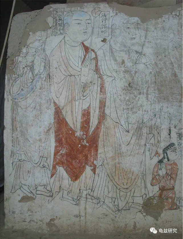 😍😍Nestled in Kucha city, #Xinjiang, the Kumutula Caves are a treasure trove of Buddhist art. Influenced by Tang Dynasty (618-907) styles, the murals and statues blend Gandhara, Qiuci (Kucha), Han Chinese and Uygur aesthetics. Remarkably, some cave inscriptions feature donors' names in Chinese, Uygur and Qiuci scripts, reflecting a rich cultural exchange. #DanceWithMurals #ChineseNation #Chineseway @SceneryofChina @DunhuangAcademy @ExploreXJ @DNeilSchmid