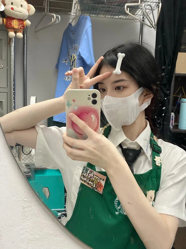 凡是给柒柒这条点赞的，全部送私密照，私信自取😁 https://t.co/zVlIZkgOIr
