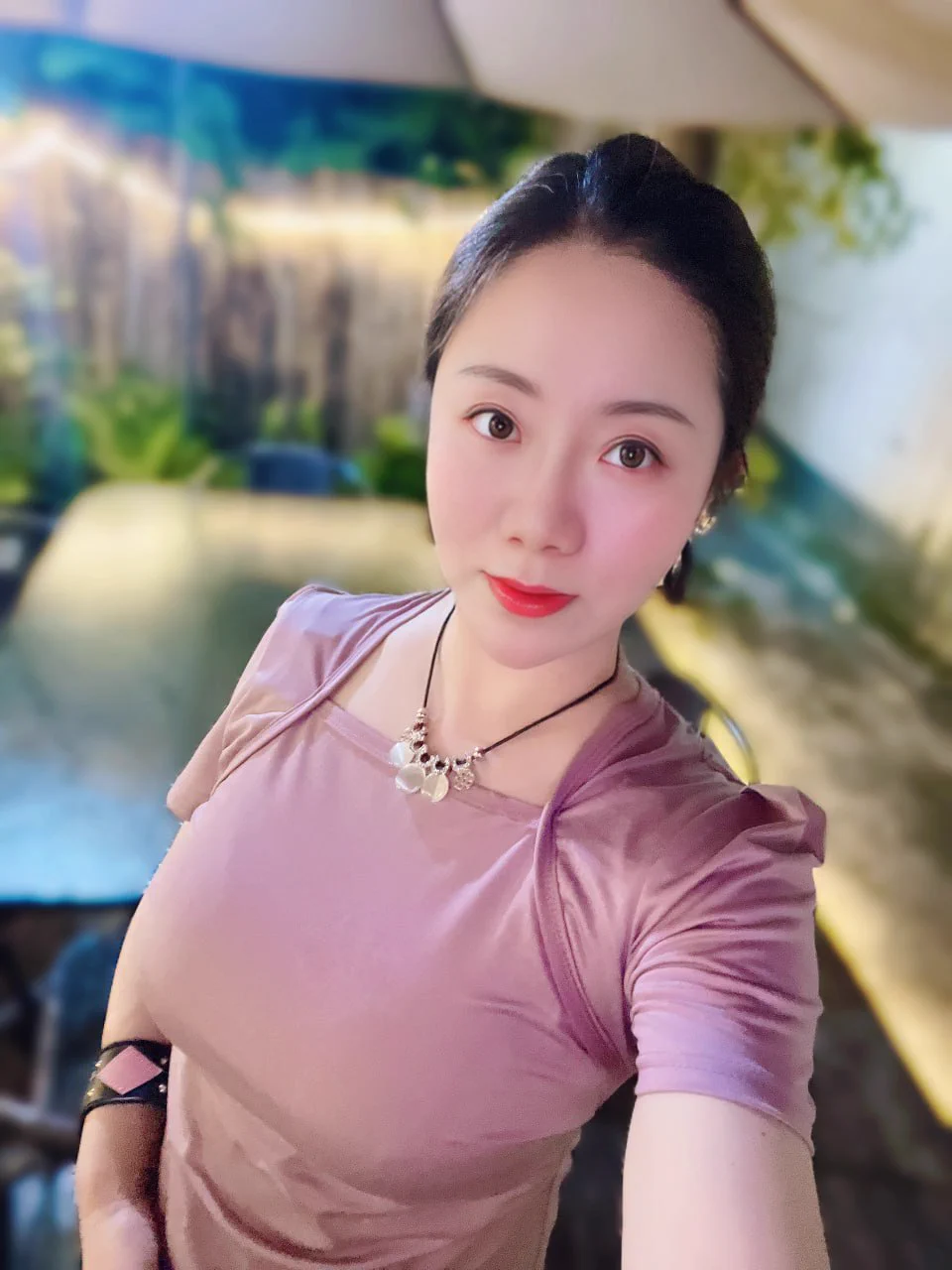 温柔少妇，可以做你小老婆？ https://t.co/pxVS7ieqjF