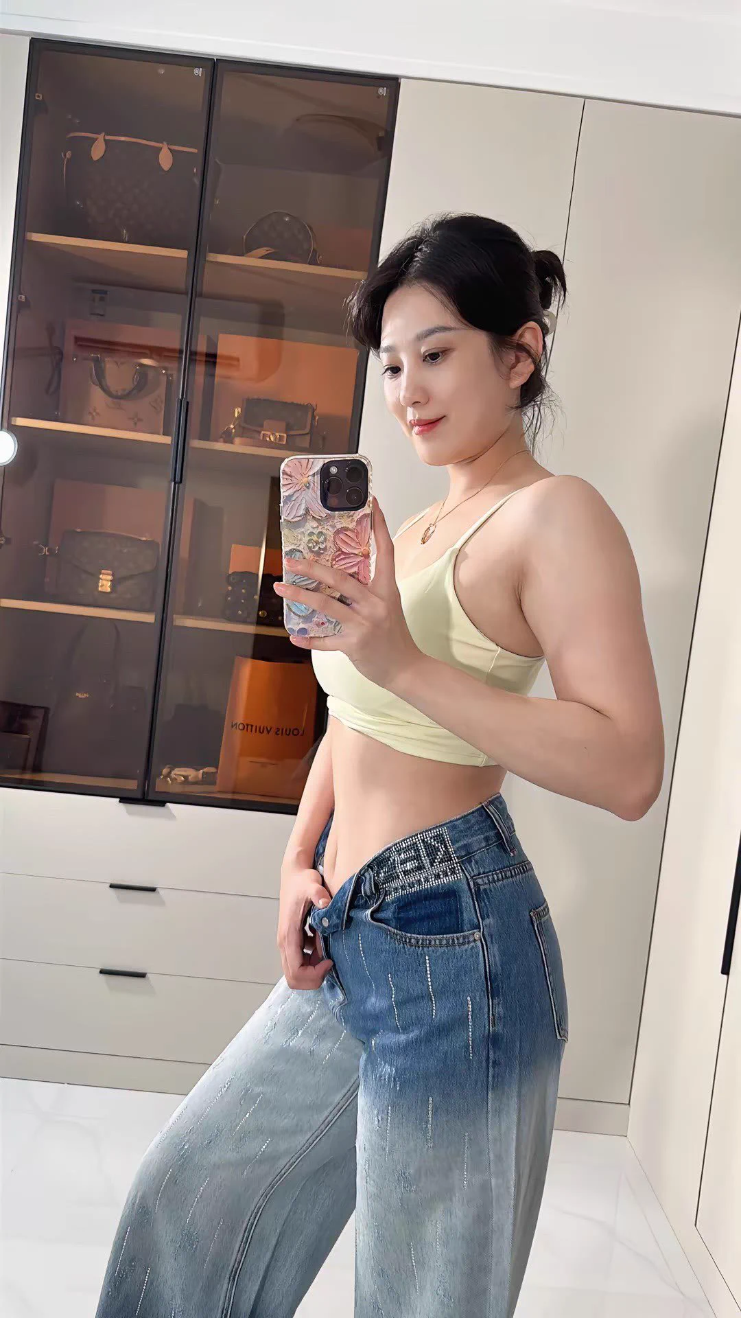 东莞40岁美丽动人的姗姗姐 https://t.co/yT4grLB0HQ