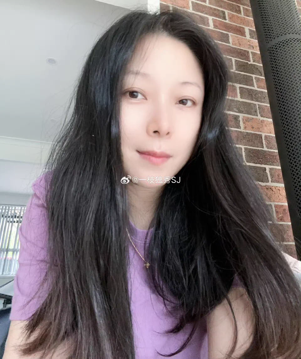 呆在旧家，觉得也是在这里再也不想住了😂 https://t.co/bBzx8kdOp8