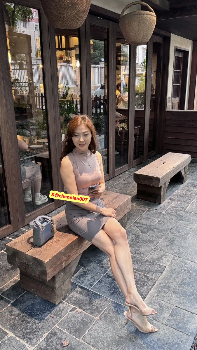 祝你我三年五载后，还能骑着白马过江南，踏着星月站直了不趴下对生活说出:“狗贼，我偏要勉强。” https://t.co/IxsSinjLyx