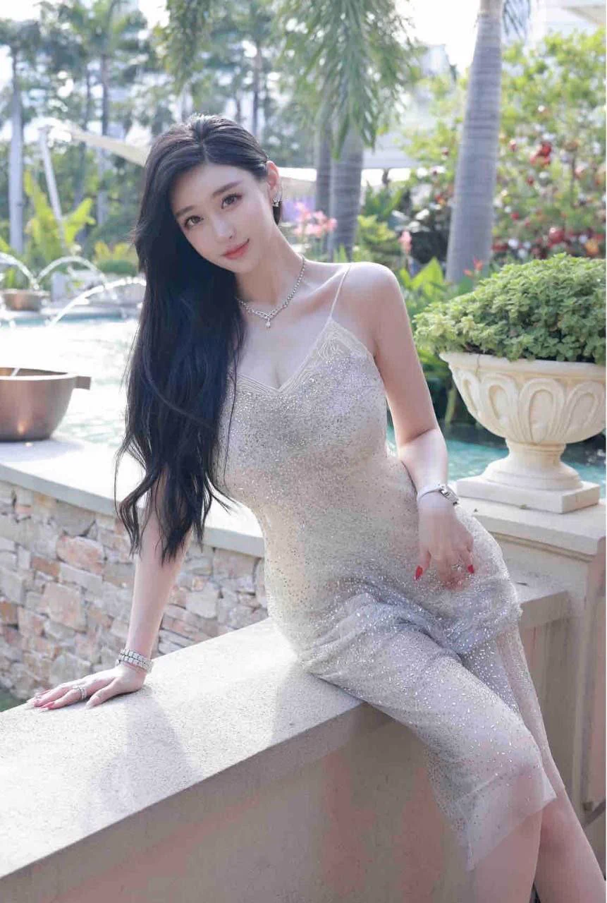 #深圳 177 36F极品御姐 你的圈外女友00年狮子座♌女孩 大长腿模特车模兼职 高白皮肤丝滑 选美冠军🏆211大学学姐 气质女友型 纯天然无整 无纹身 全球万人交流群 https://t.co/PJYSAB1AQL https://t.co/YDhexu3lej