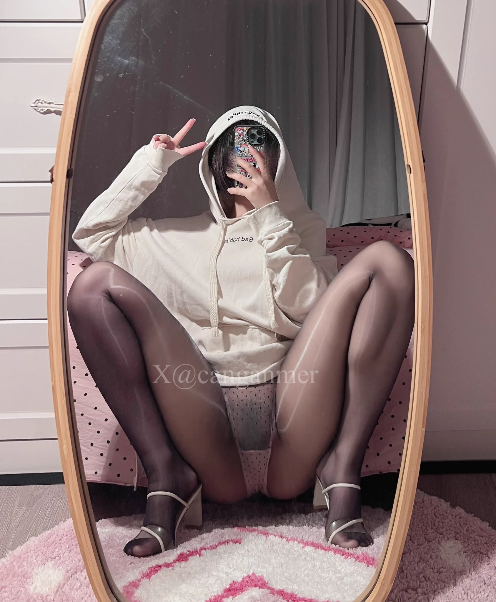 诺，给你舔吧 https://t.co/fqLJ5r66HT