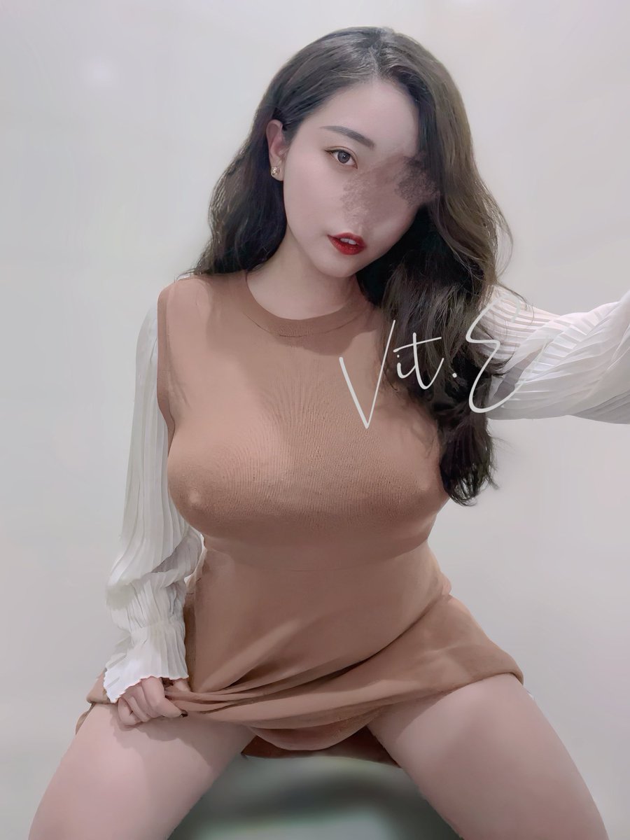 Friday night 已經不想不醉不歸了
一下班就歸心似箭
是初老症狀的一種嗎🥹

#辦公室 

明天又是跟凱西吃香喝辣的日子⸜(* ॑꒳ ॑* )⸝ https://t.co/c2JU8hxdgA