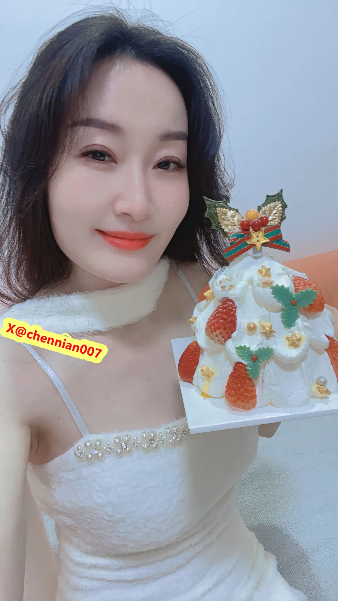 醒来城市依然车水马龙，没有人会在意你失去了什么，没有人关心你不快乐，这个世界 不会为了任何人停下前进的步伐，心酸了就哭 累了就哭 越是没人爱 ，越是要好好爱自己。 https://t.co/DbpYNDFQhL