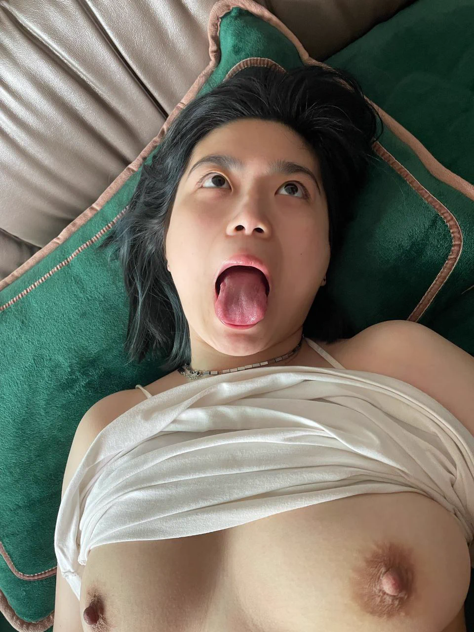 反差女露小穴张嘴等你颜射专注于露脸口交视频👉进主页群投稿💌：@SexytoBaby@SexytoLady@SexytoDoll@SexytoGirl https://t.co/lS6FmgFIzO