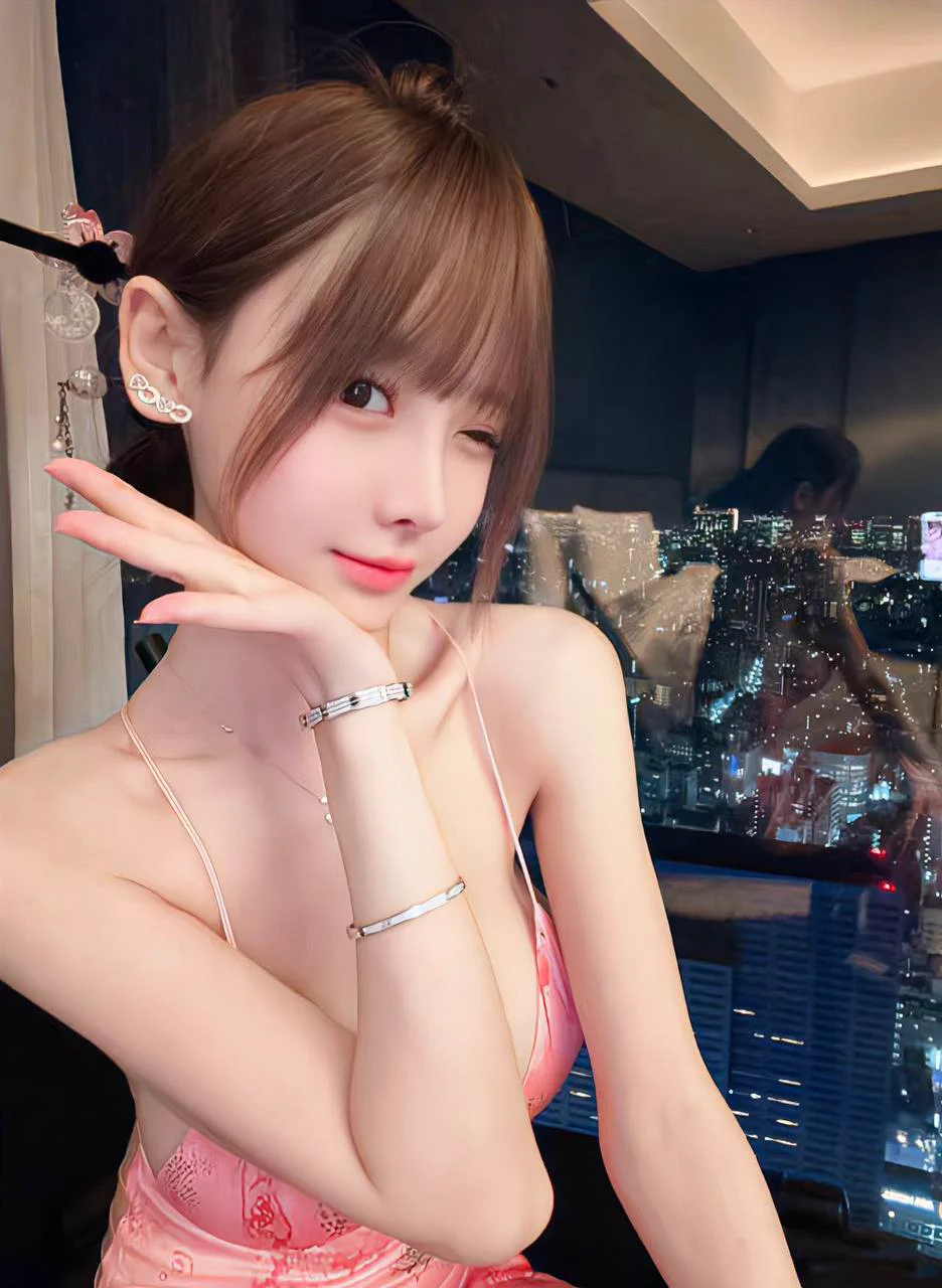 🌿Shanghai🔝纯欲天花板🔥真实网红177➰04 ➰E ➰48kg极品甜美纯御马甲线A4腰超级细腰1.2筷子腿 通体雪白粉嫩性格好 情商高_就读艺术学院 舞蹈专业甜美声线 极致体验 纯欲娃娃脸 顶级御姐身材约会流程请查看置顶推文Tg🛰️全国交流群☞https://t.co/6y3Zqu037G https://t.co/ZbpHzUF378