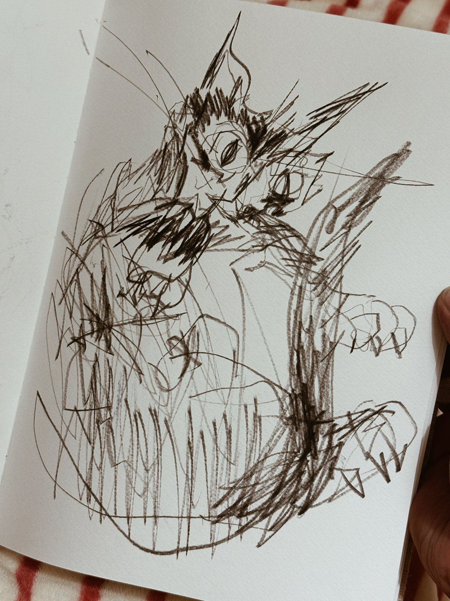 對著元首寫生 https://t.co/5OkfIpyKgC