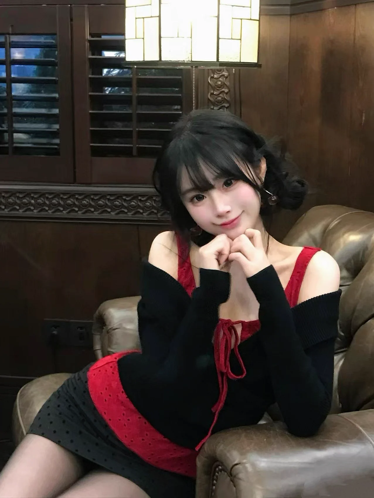 今天不搞颜色，简单分享日常的🍑​新年愿望是，可以成为你的小猫咪 https://t.co/EFHo1eQiQ6
