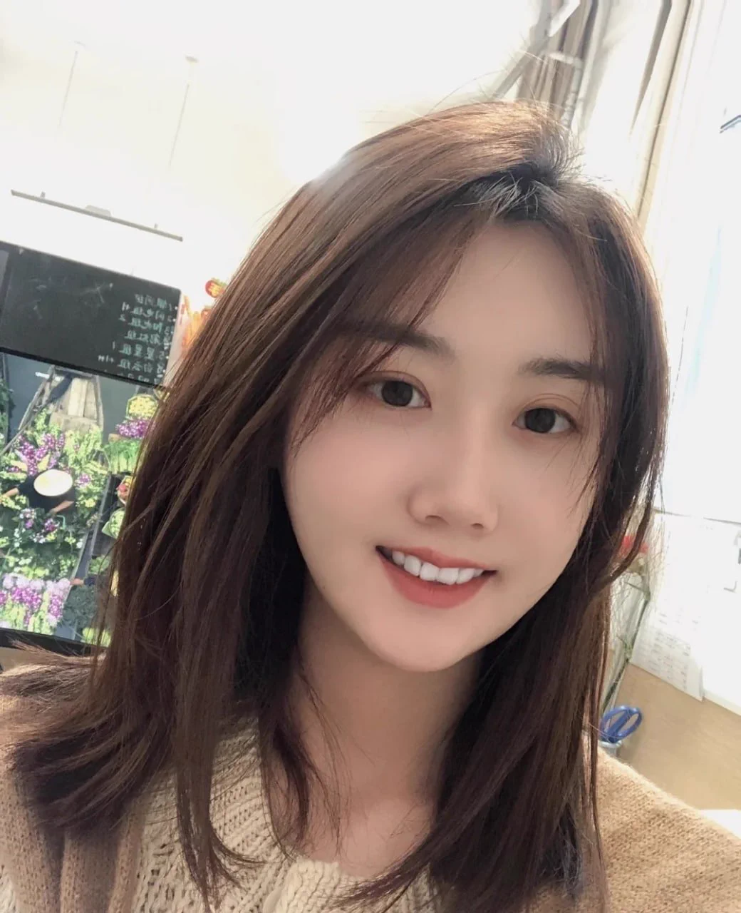 昨晚录得瑟瑟视频，想看的点赞私信自取 https://t.co/Atzg7Bl9Ai
