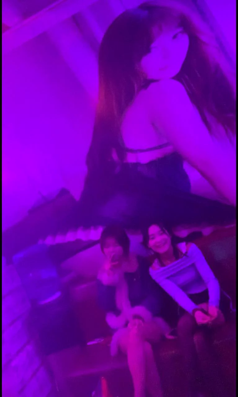 #上海 #站街 闵行宝南路七宝明强小学对面小巷子，那天路过，发现宝南路附近有几个站街女，周边还有几家足浴店，估计也是粉红色的诱感，不过坦克居多，不过也会有好的，看运气了，基本是200快餐 https://t.co/zvKCOygssw