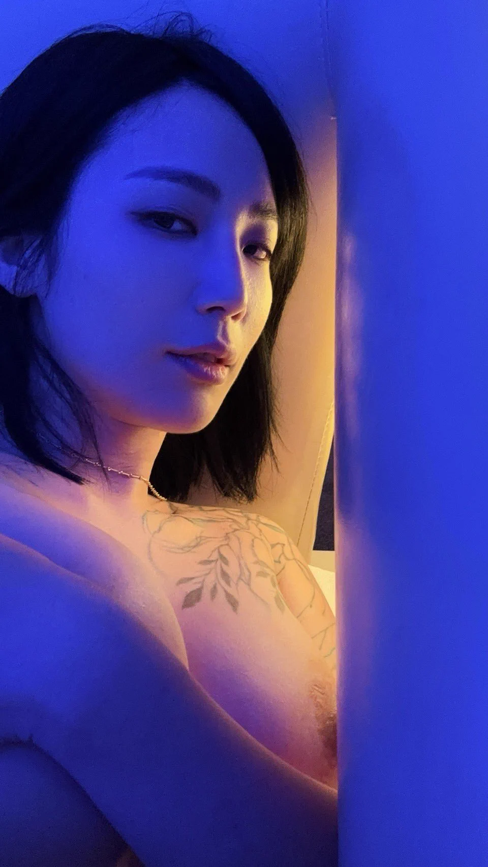 今天是冷暖光夾雜的卡利🫣（會不會看起來心情不好） https://t.co/UxmmfAL2vr