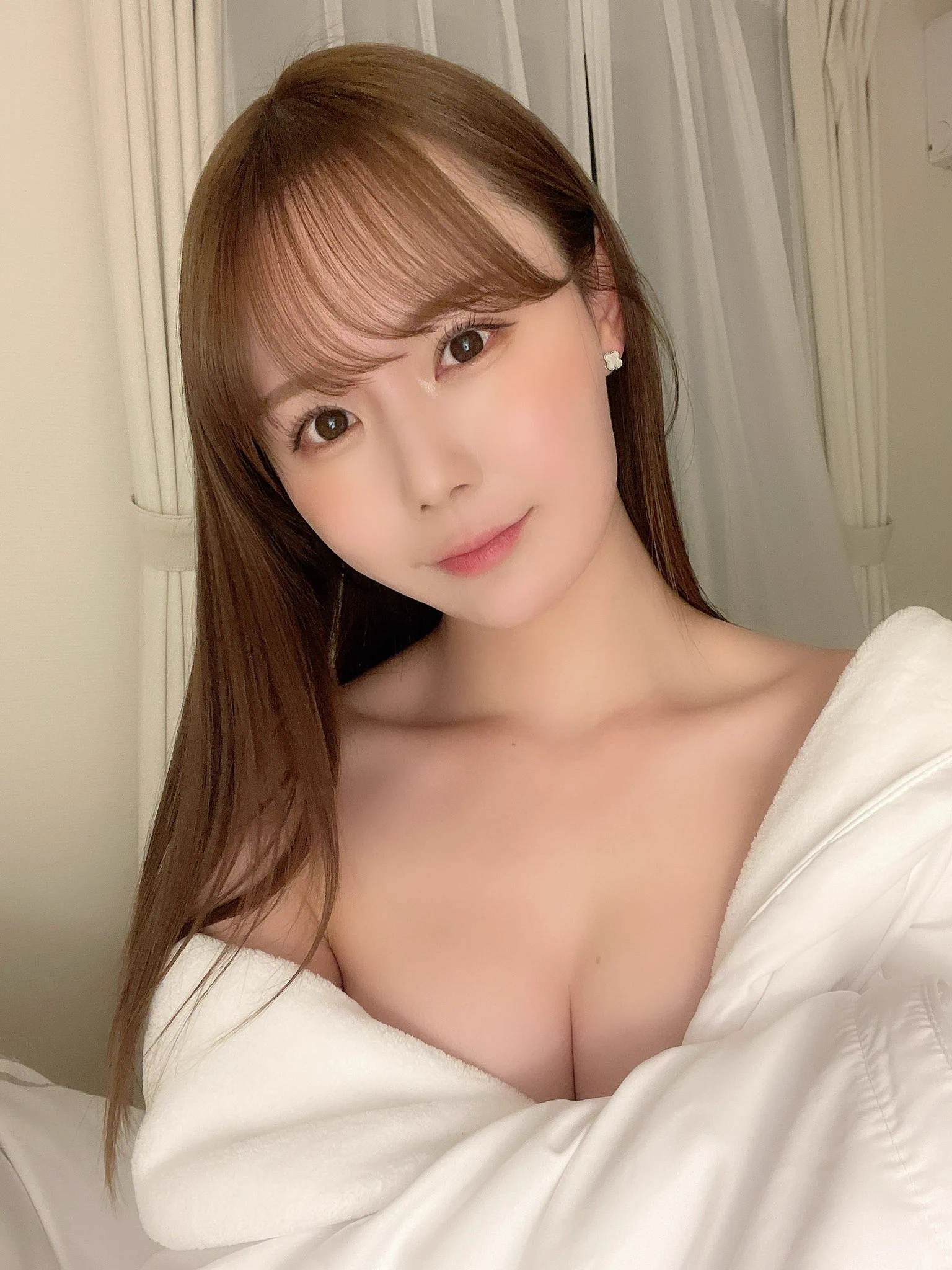 AV女優です🤫 https://t.co/y7rd4sYTew