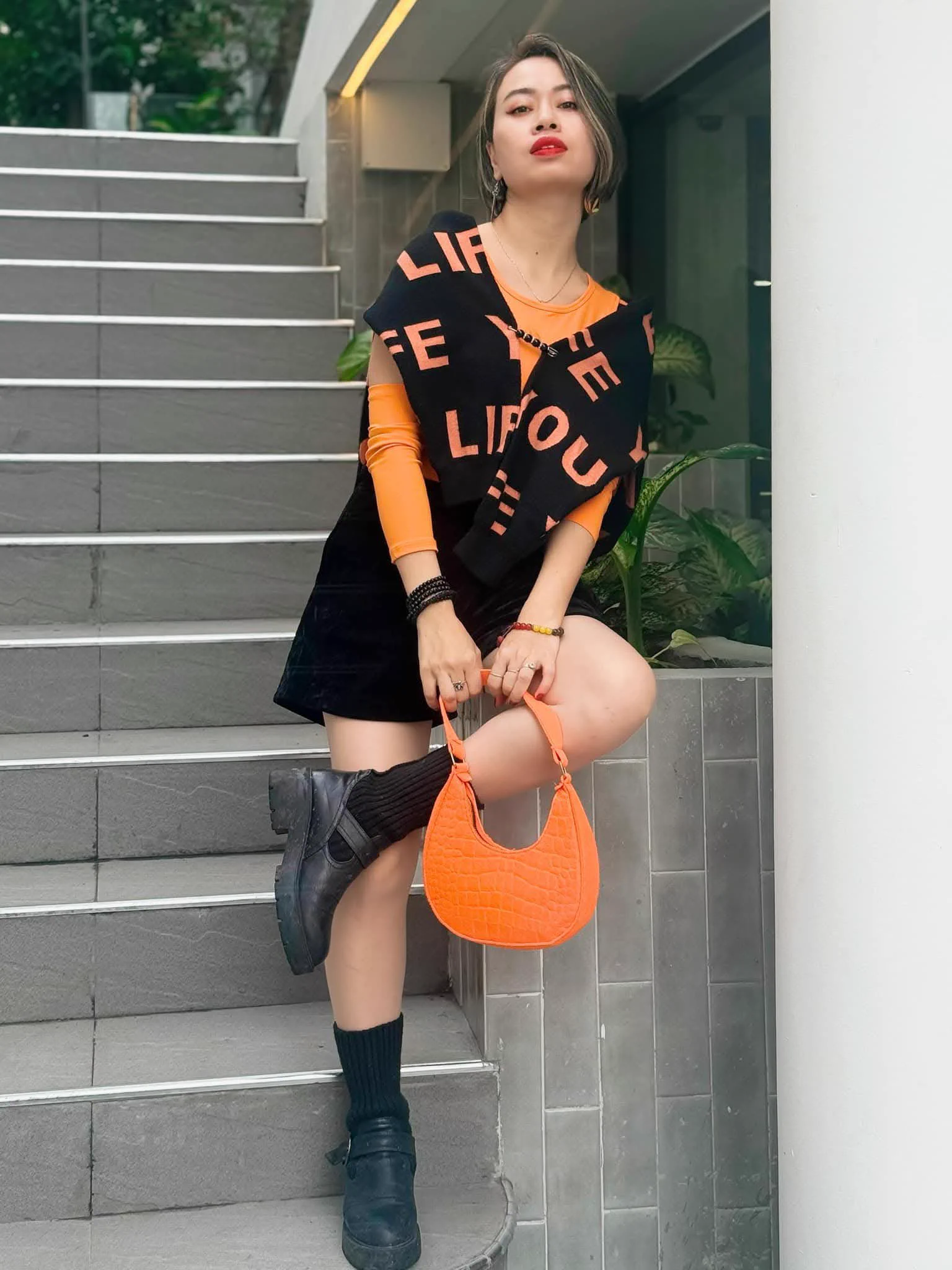 越南河内41岁风采依旧的秋水姐 https://t.co/AL4YIjHvB4