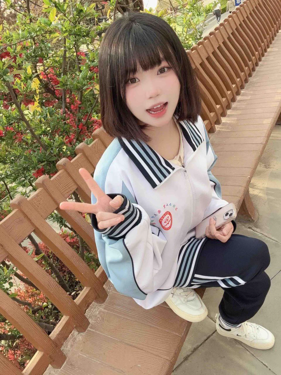 萌萌兔 静安-平年龄  06身高162体重82真🐻C筷子腿  超紧致  小巧玲珑易推倒 https://t.co/YLE9FcZzMF