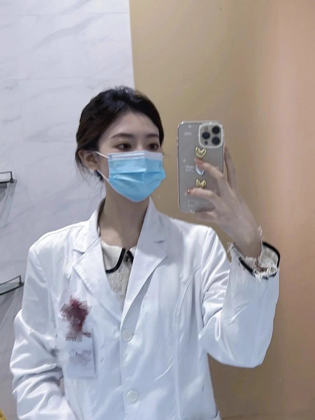 来找我给你的弟弟打上一针嘻嘻，放心 扎不坏的…点赞看看有没有呢 #反差 #医生 #文爱 https://t.co/2NQJ272rri