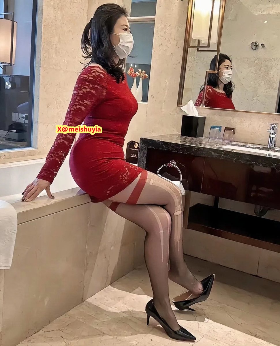 生活确实很艰难，让我们常常无力抵抗，但我们不妨换个心态，换种心情，给自己减负，为生活发一块糖。 https://t.co/hBJlRtf3Yl