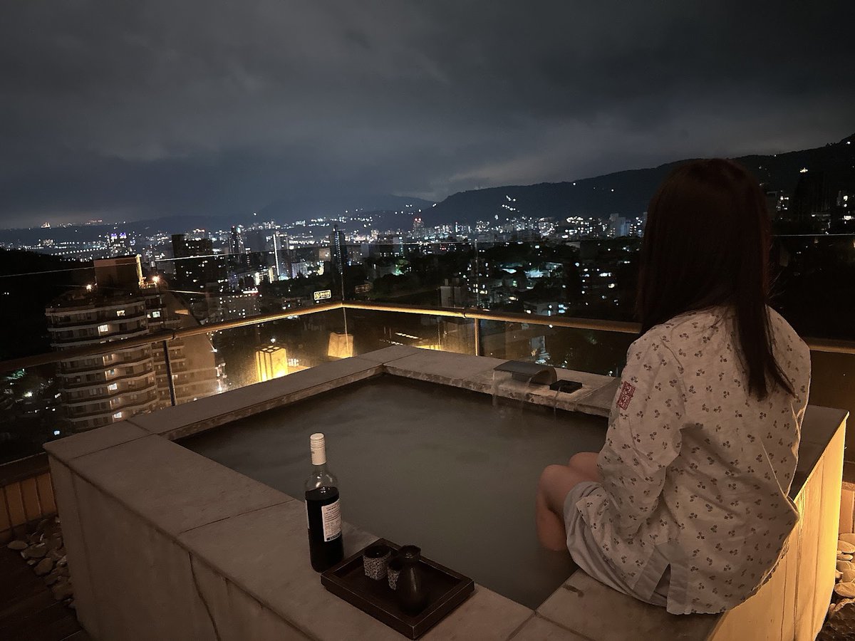 做春夢好爽 完蛋起來又想要 
之前有算命的說 我若有男友會容易外遇 
因為比較容易想要 嘻嘻😈😈😈 https://t.co/BtZdiX5Hf7