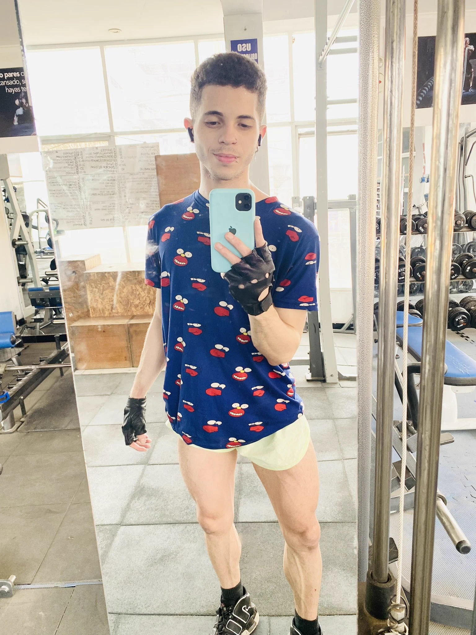 En el gym // // En casa🫢😈🍑 https://t.co/Rzin6TRyjA