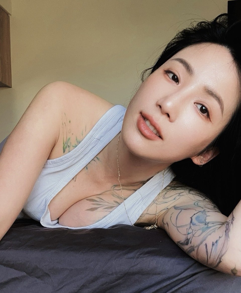 我的心很窄 只容得下你一個🥺
#我是卡利 
@NightCo_io 
@NightCo_China https://t.co/hURtIjvmKJ