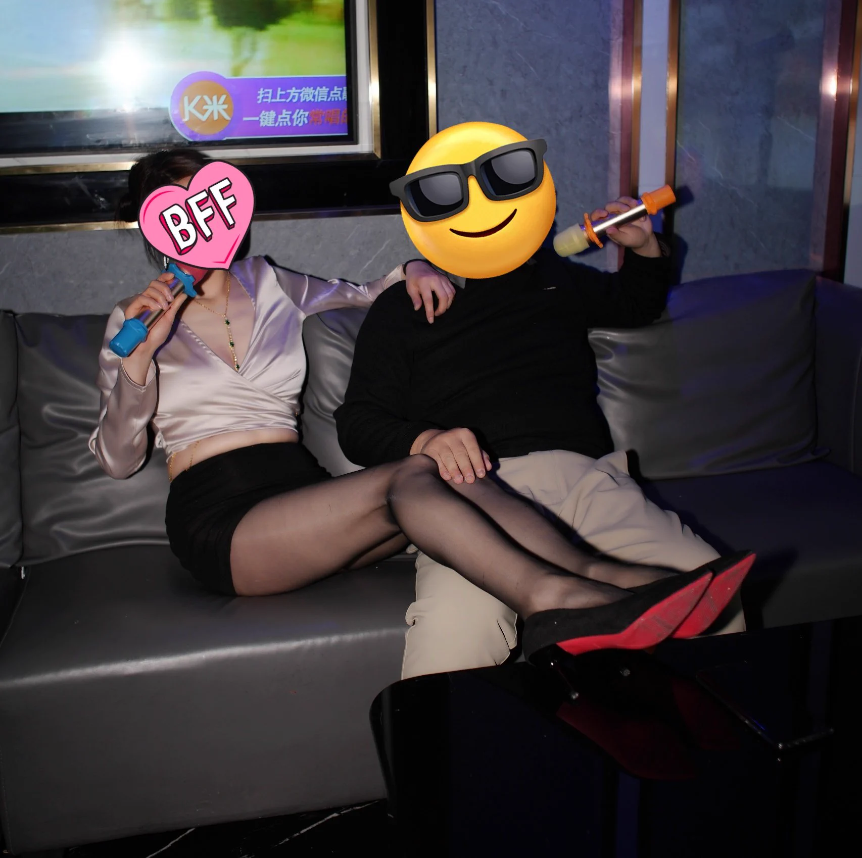 人间体验师：坐台小姐老婆的第一位客人，哈哈，有点胖@007share @wqganenshi_ @luchu888888 @Public_Catgirl1 https://t.co/IKXAJFyyjs