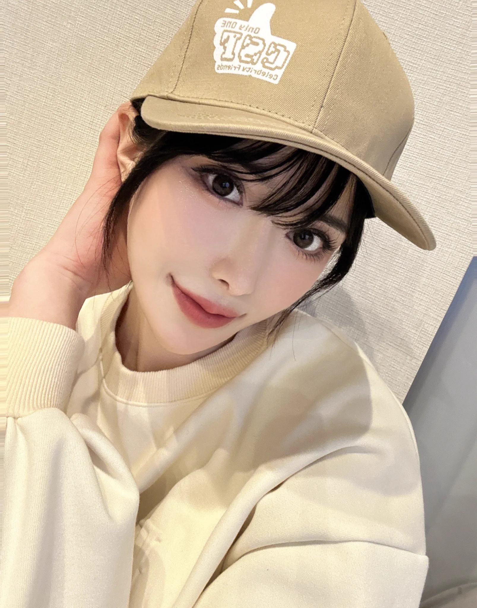 本日セレブの友さんでのオフ会みんな来てくれてありがとう〜💓なんでもありの爆笑オフ会でした🤣セレブの友さんのオリジナル帽子が可愛くて気に入っちゃった🫶＠webhakusui ＠ensui_uco https://t.co/37aevij28J