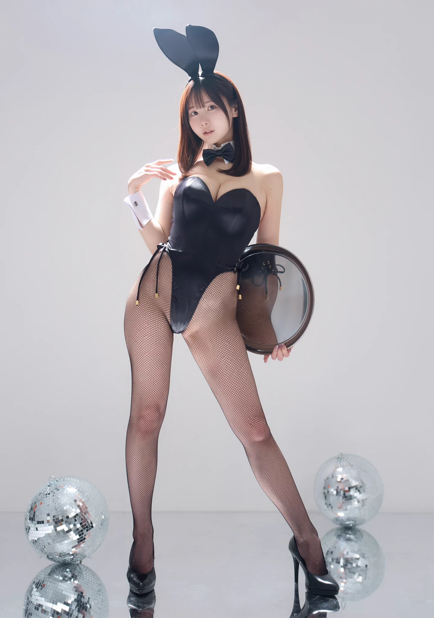 バニーガール全身🍸 https://t.co/1Gv7OVu3gl