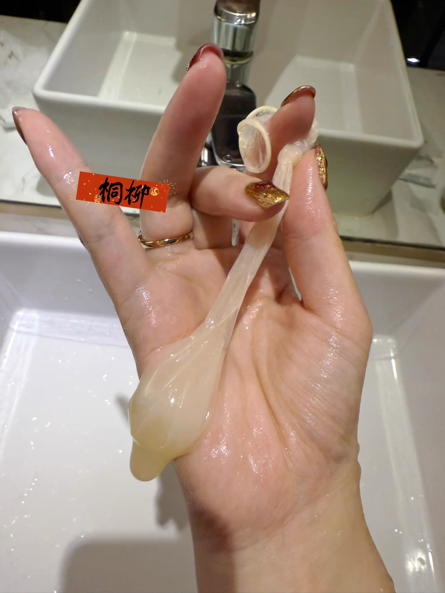 农历新年前的最后一炮去年我俩也是过年的时候见的，上次去兰州的时候小伙子作为东道主还带兜风、吃好吃的。今天他突然就来海南了。我这大姨妈要来不来，憋的难受，找他给我通一通！舒爽多了 https://t.co/BCppAvrVRb