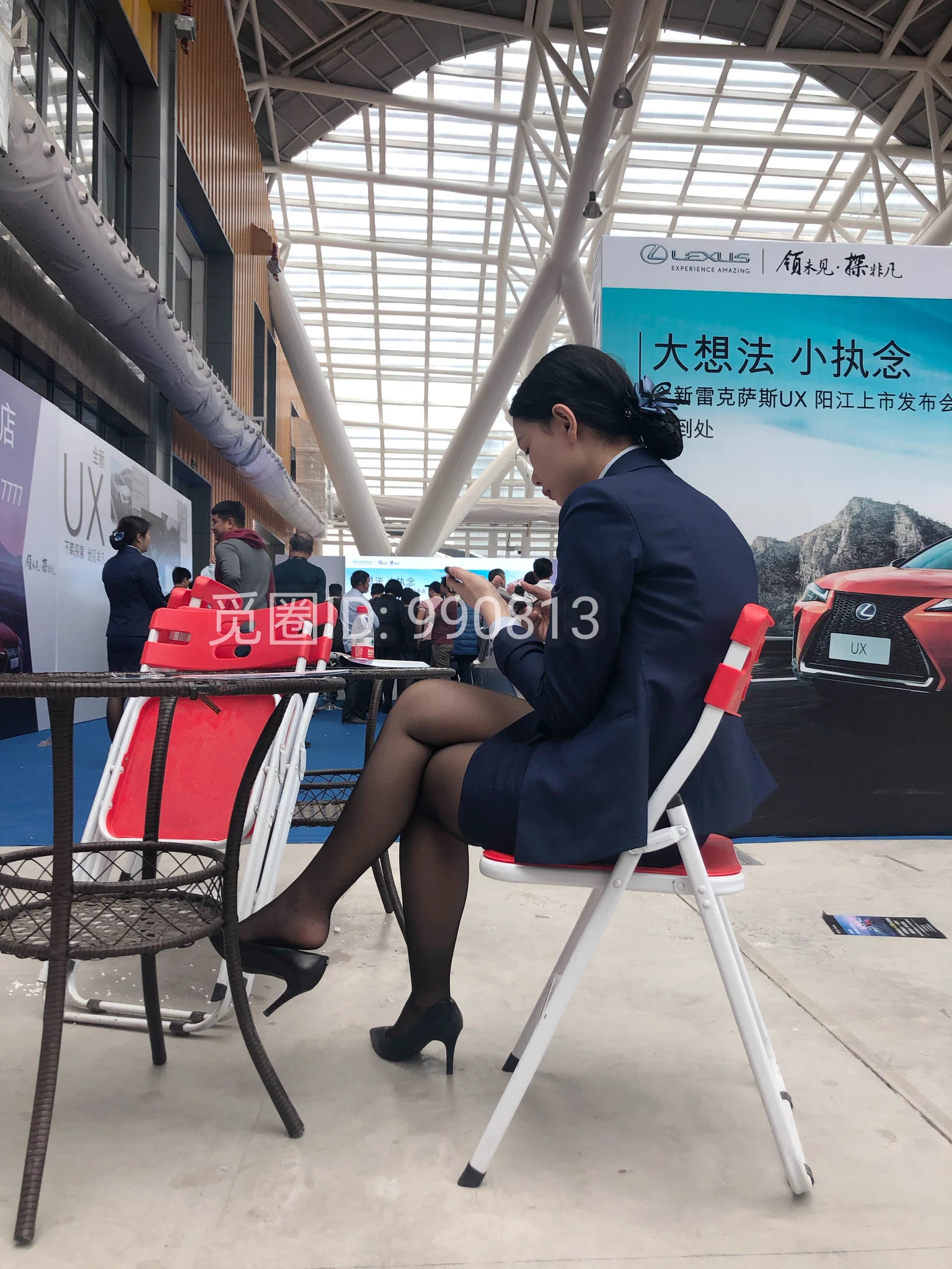 制服黑丝骚妹 https://t.co/SCxVQeTwoz
