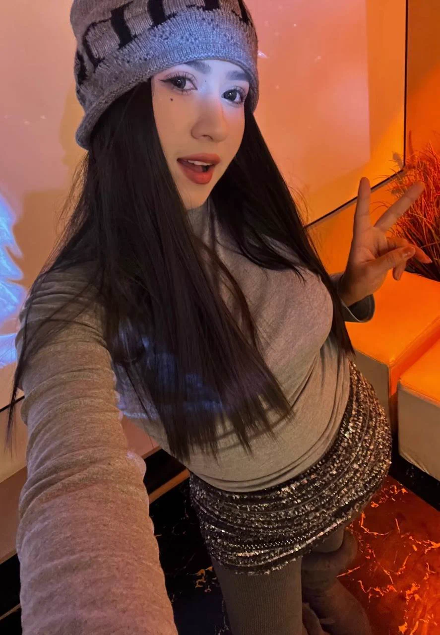 新春佳节到，向你问个好；身体倍健康，心情特别好；好运天天交，口味顿顿妙；家里出黄金，墙上长钞票。 https://t.co/VIyCzWfjKm
