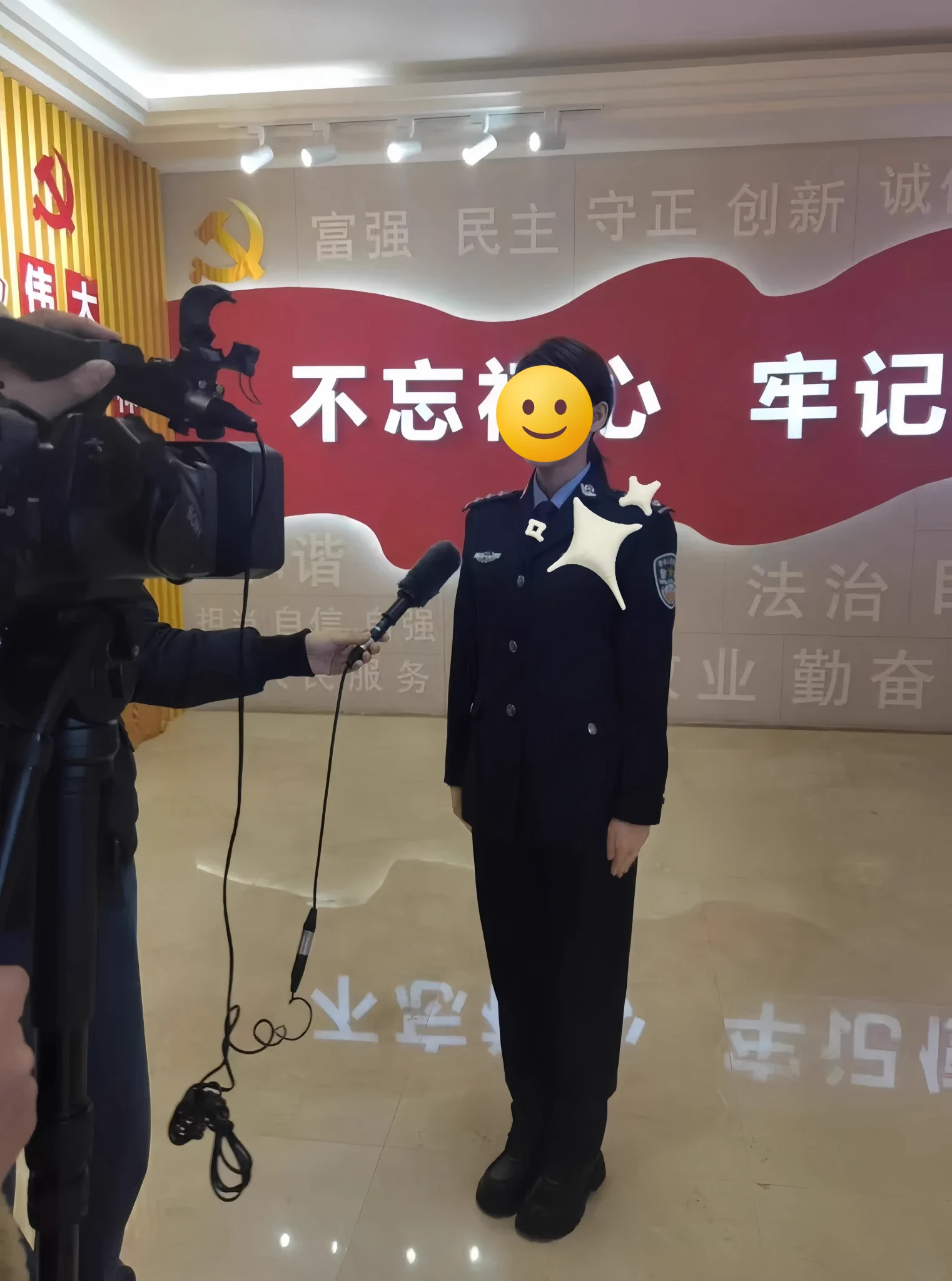 天天看我多没意思呀 来看看我的同事吧！！ https://t.co/woIR2y41ug
