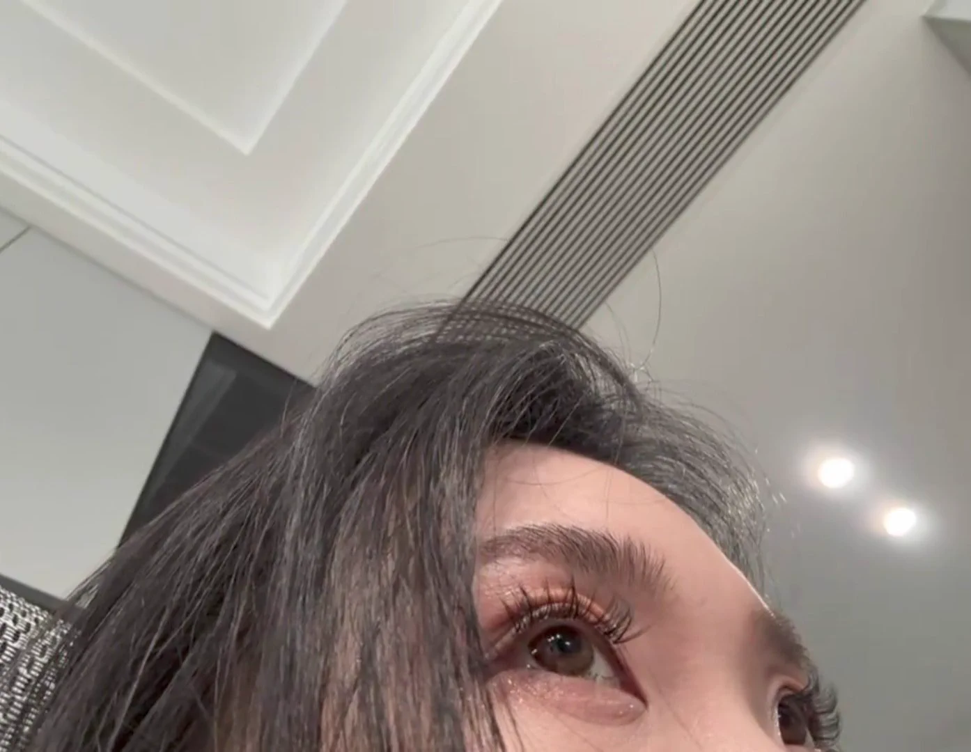 我老了，眼角有鱼尾纹了，饺子皮也卷边了，再玩两年X就退推了，且看且珍惜吧 https://t.co/UovrHRC96x