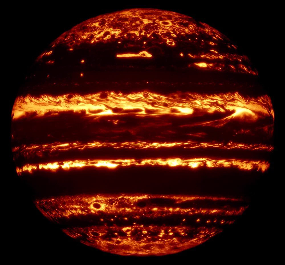 Clearest image ever taken of Jupiter [Infrared] https://t.co/7KTmSsotES