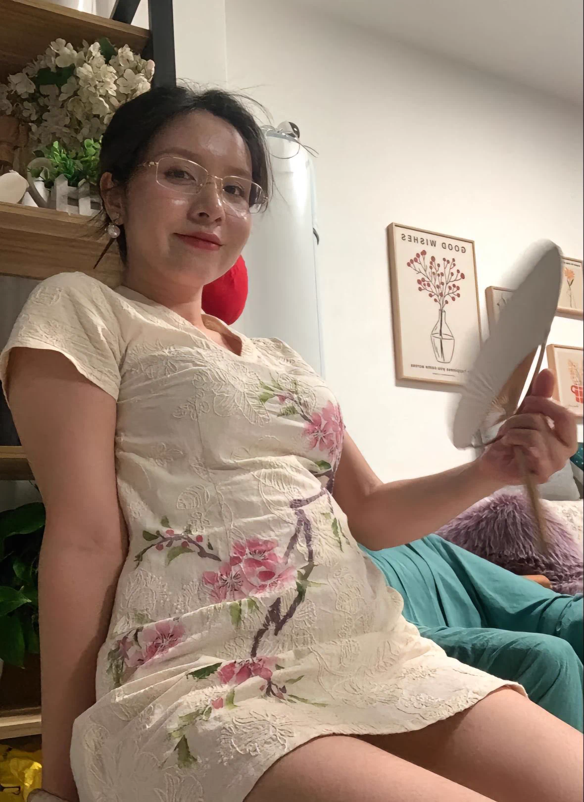 佛山50岁美丽大方的玥姨 https://t.co/jraSgCxsVd