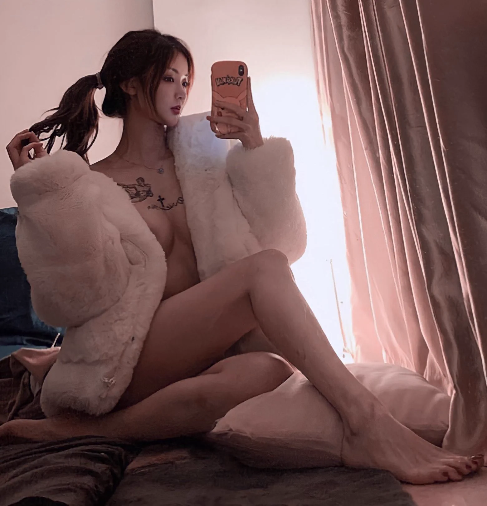 👅👅 https://t.co/8XdAPpckqk