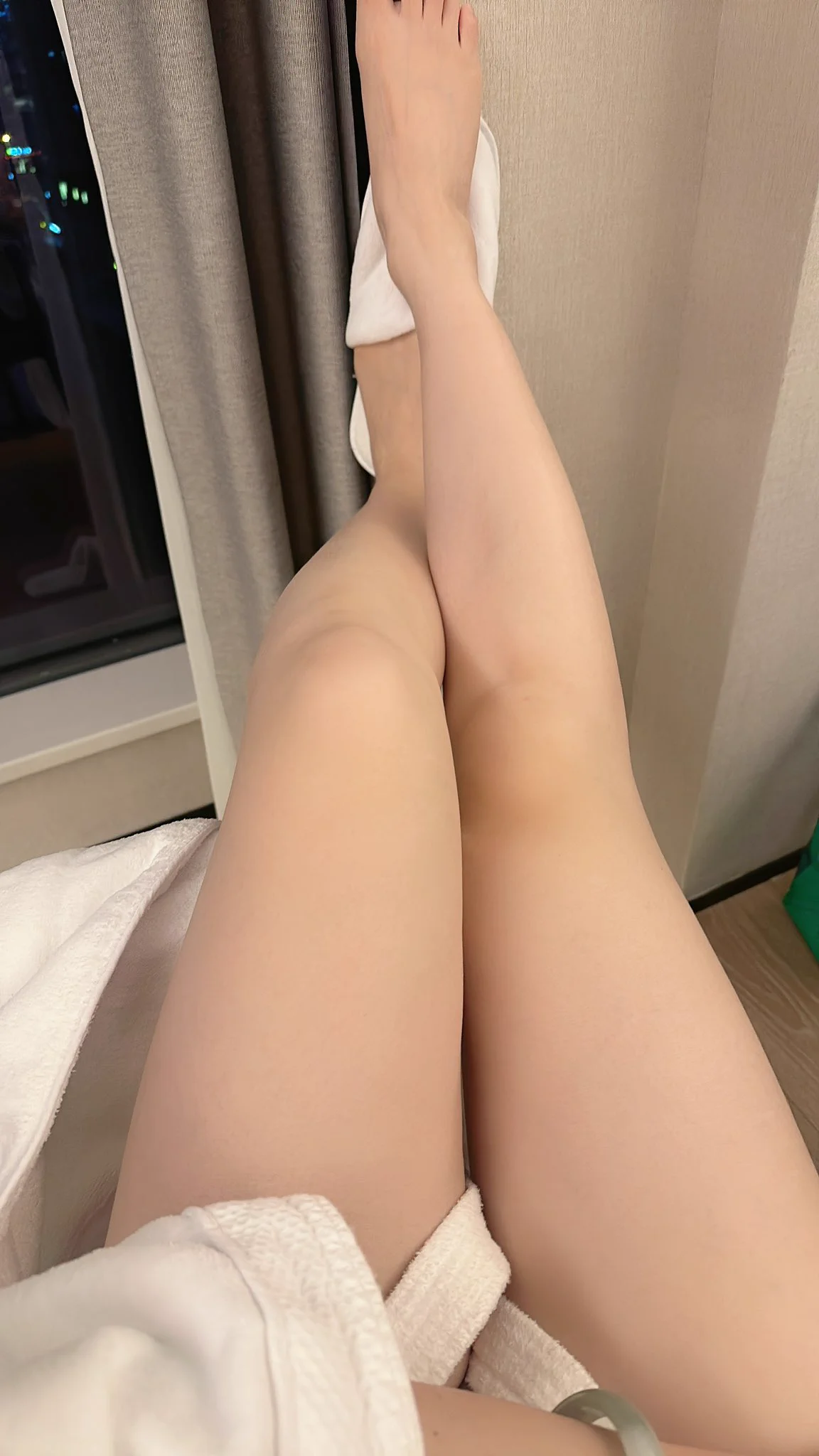 就用这杯酒敬除夕夜吧～新年快乐，巳巳如意🧧🧧@SexytoBaby @SexytoLady @SexytoGirl @SexytoDoll https://t.co/5pBepyz15M