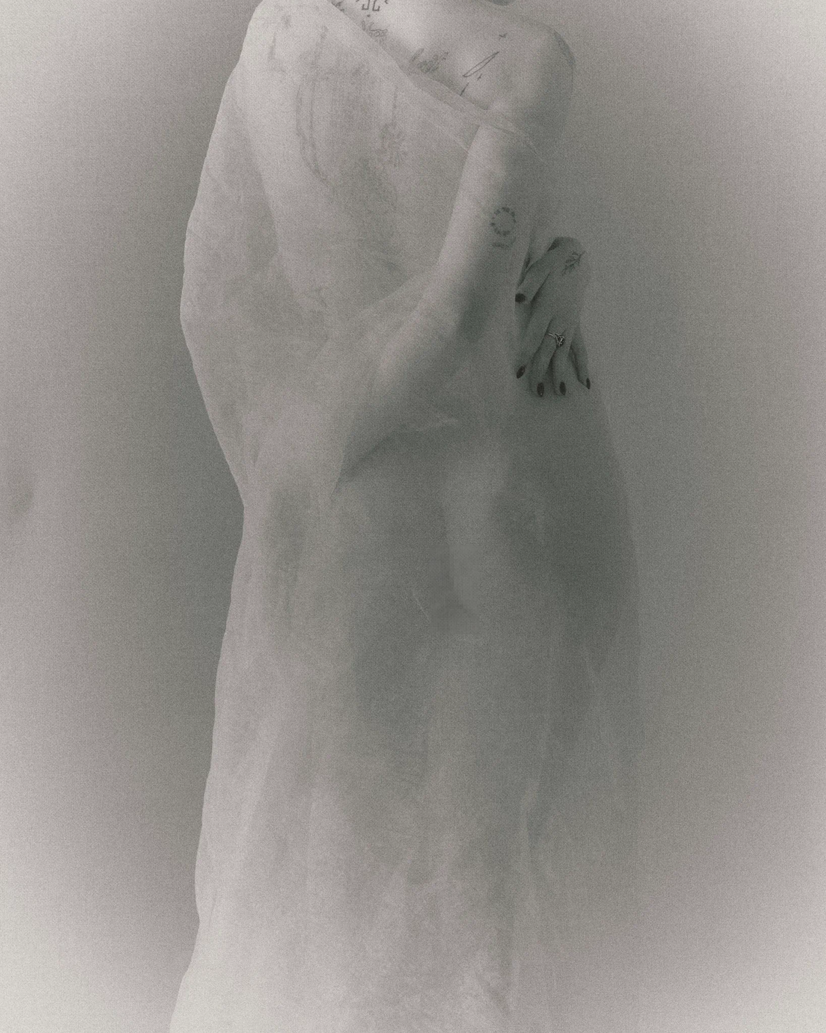 ghostly sensuality〰️ https://t.co/tkiWIzkE3N