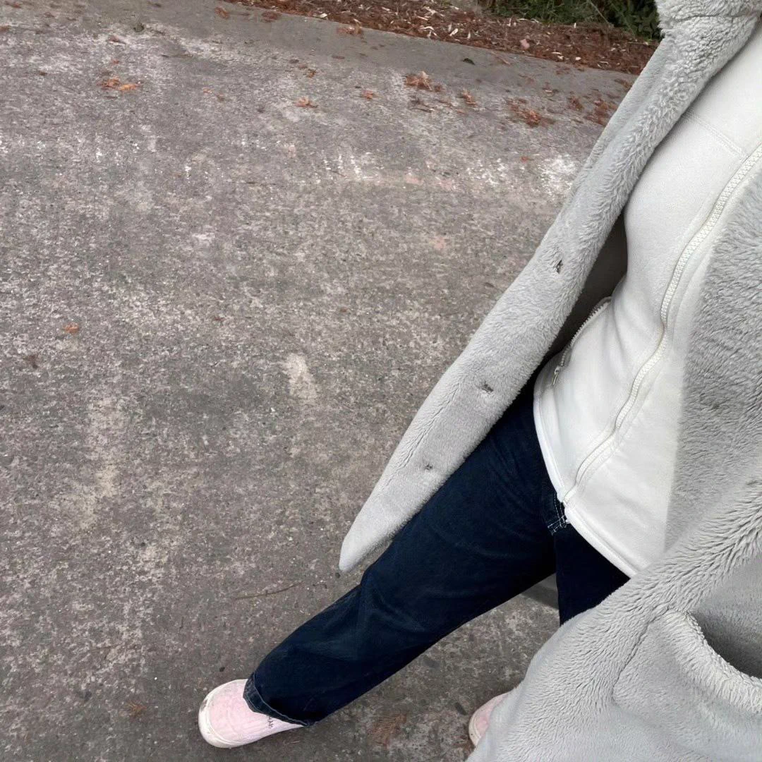 本人农村女，现在要去喂猪了，别笑话我，一会评论区发个实况 https://t.co/8f0Faxv6eh